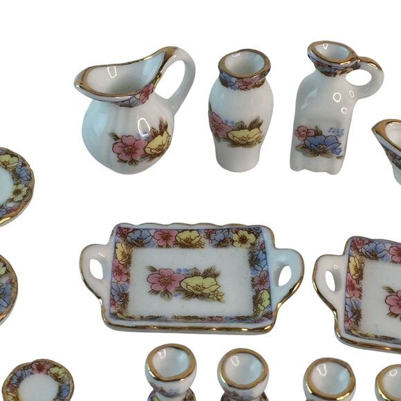 Mayberry Street Miniatures Tableware Set Floral Gold Trim Dollhouse 31 Pcs - Picture 7 of 12